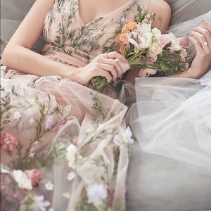 🌸 🎉 Host Pick 🎉 Marchesa Notte 3D Floral Appliqué MIDI Dress 🌸